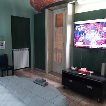 I Portici Guest House Alessandria Eksteriør billede